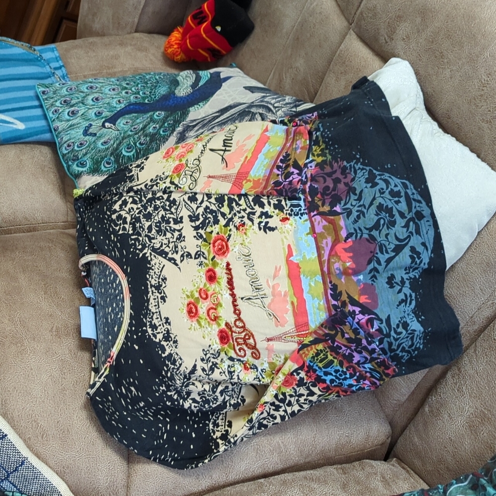 Beaded 3/4 sleeve T